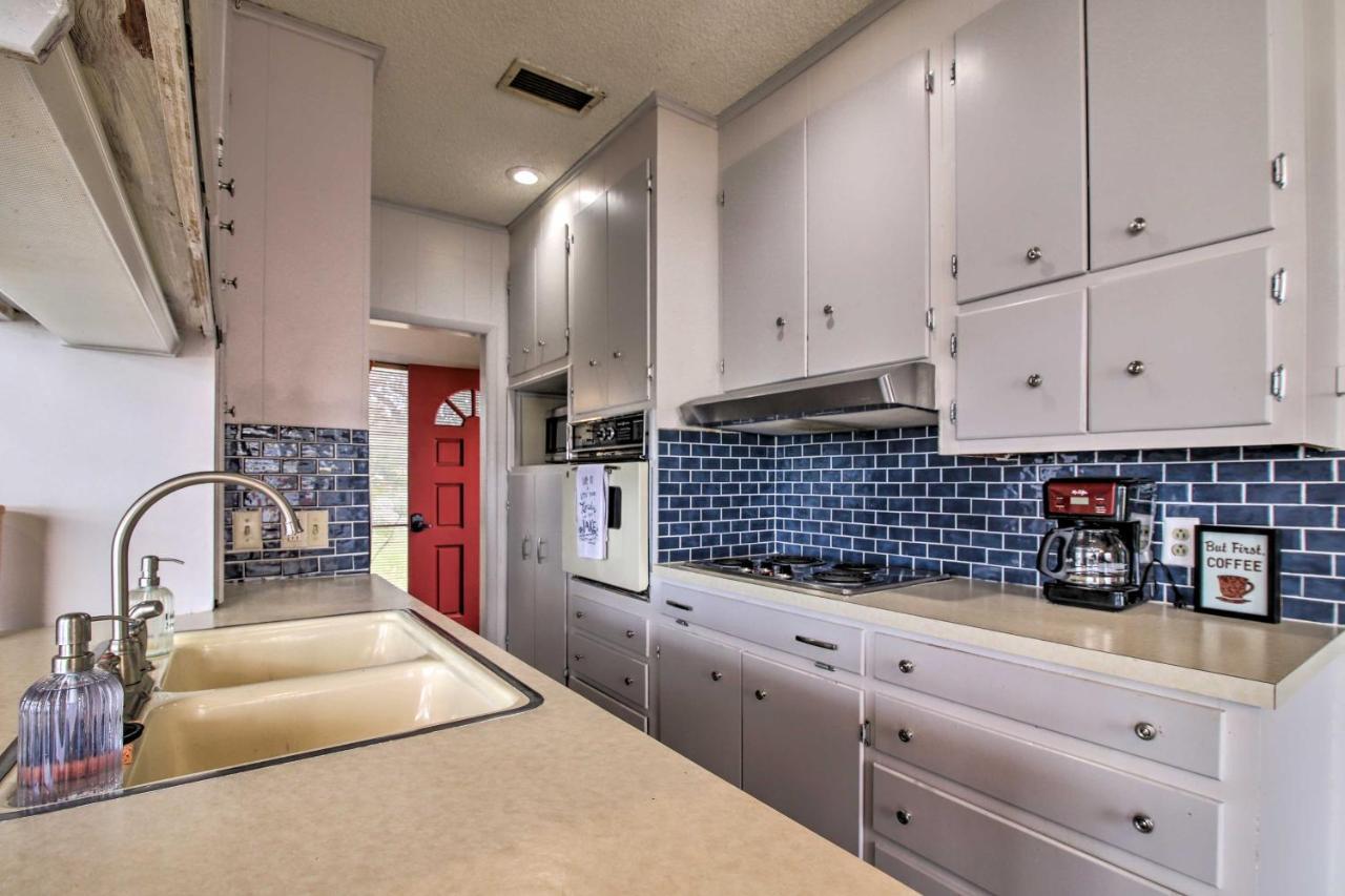 Rustic Lake Buchanan Hideaway With Game Room And Grill Tow Bagian luar foto